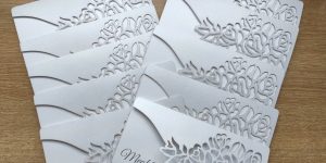 Egyedi lézervágott esküvői meghívók 2026-ra, karácsonyi ajándéknak is tökéletes választás